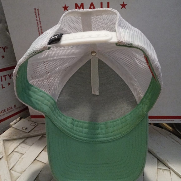 🎾PUMA GOLF/TENNIS HAT SHEEK DESIGN. - Picture 2 of 9